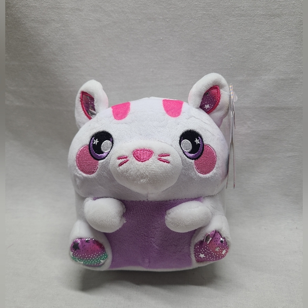 Squeezamals Plumps cat Plush toy- New with tags